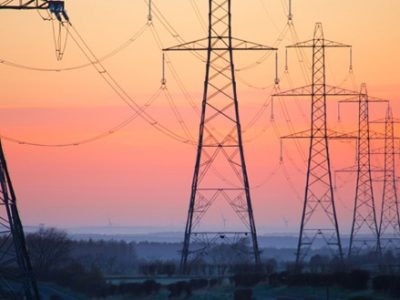 EnergyExplained_ElectricityPylons_585x329